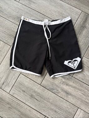 Roxy Men's Black and White Swim Board Shorts